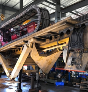 海瑞克水平定向鉆機HK250T整機維修，客戶只相信祥希液壓