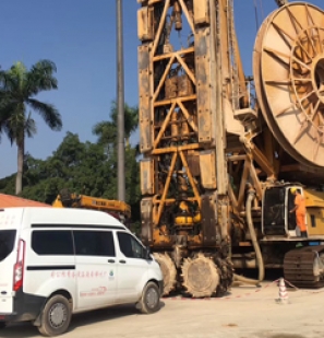 祥希液壓 利勃海爾885雙輪銑 現場服務